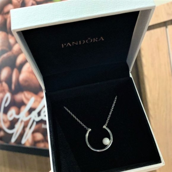 🛒Pandora Pearl Circle Necklace - Picture 3 of 4
